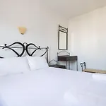 Apartment Summer Breeze