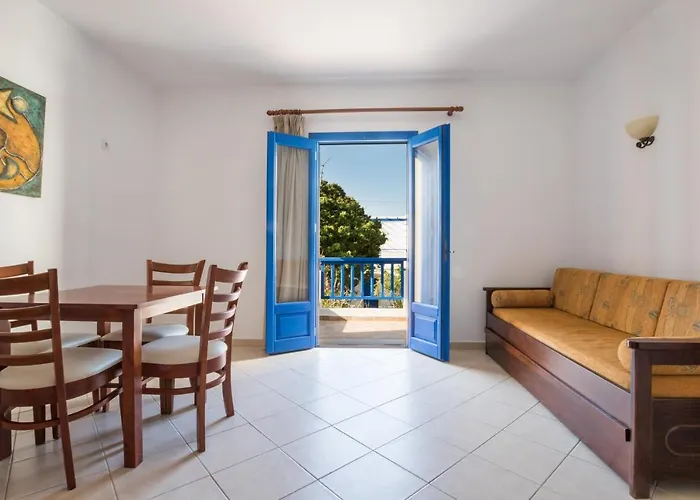 Summer Breeze Apartment *